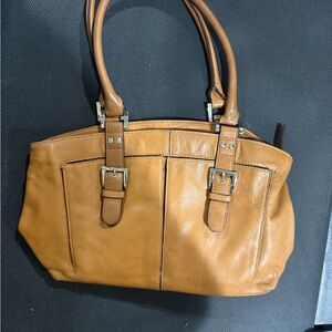 NEW CLARKS Elegant Women's Tan Leather Handbag